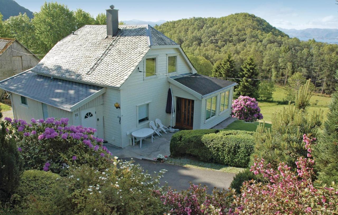 Stunning Home In Tau With House A Mountain View Exteriör bild